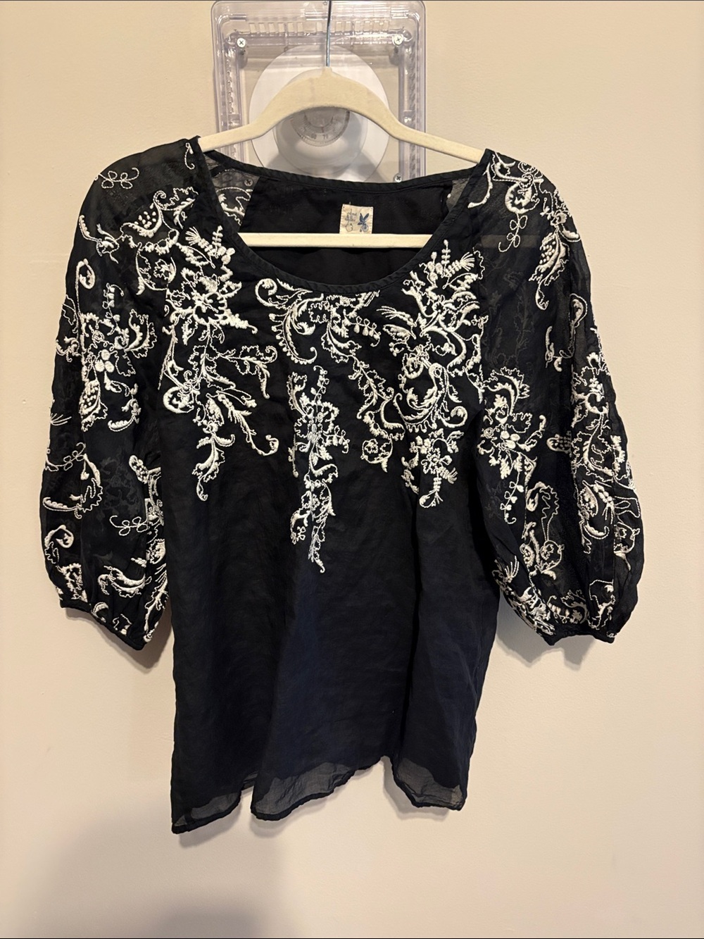 Edme & Esyllte Size 10 Embroidered Black Peasant Blouse - Women